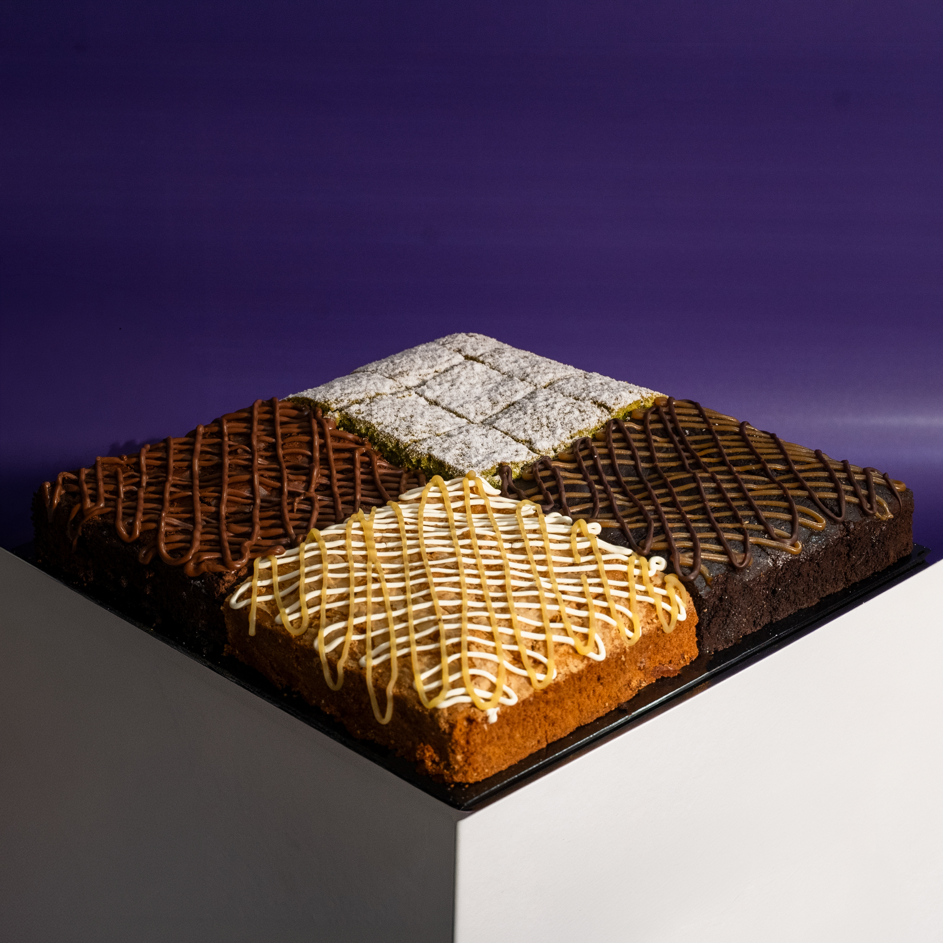 Mix & Match Brownies 9 Inch (1.2kg)